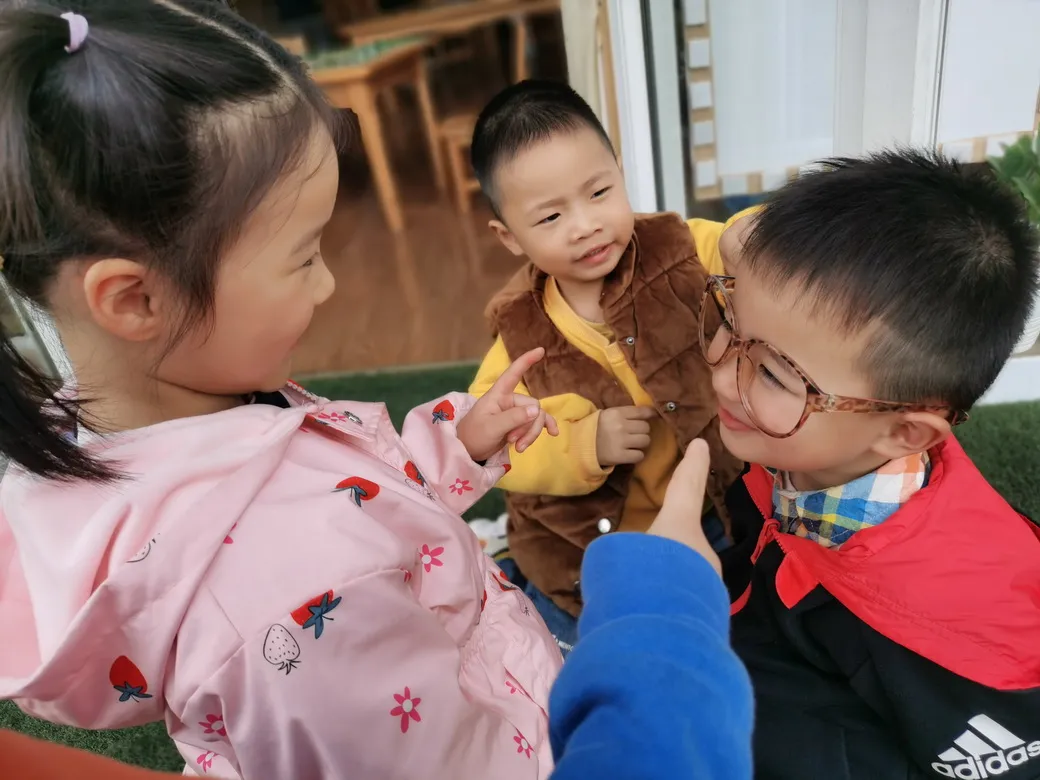 眼睛的秘密——四川天府新区华阳幼儿园南区小一班安全主题活动