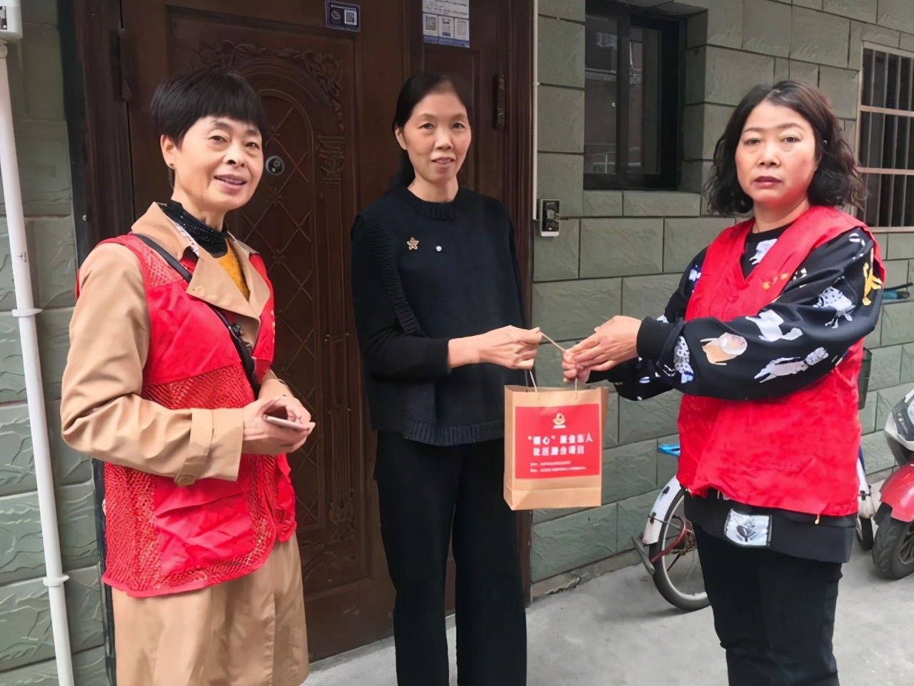 金英勤|新金东人志愿服务队进社区