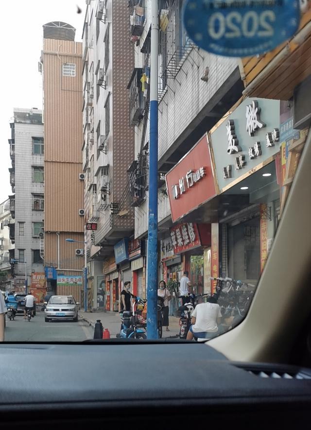 出租车司机夜半被残忍杀害，车上乘客疑似真凶！警方不懈追查27年成功告破陈年大案