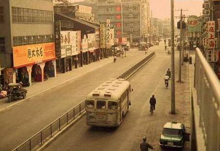 《将军族》：谐谑中的一曲悲壮挽歌，向死而生