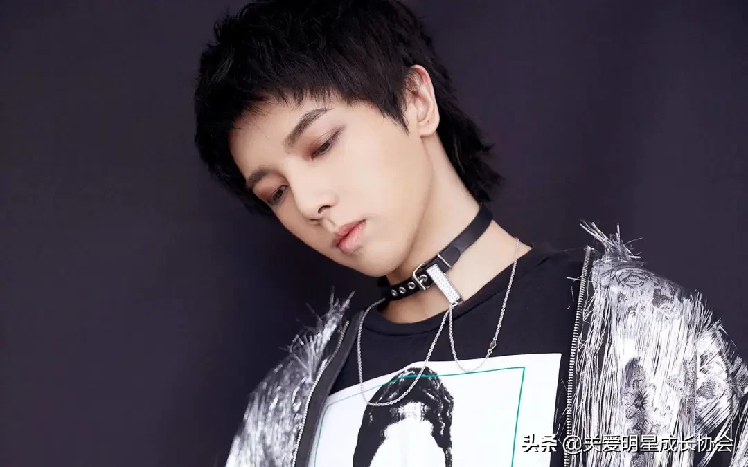 杨紫回应青簪行？华晨宇发展？鹿晗关晓彤分手