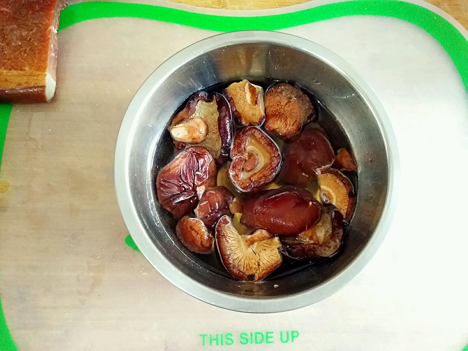 廣式蘿蔔糕，鹹甜軟糯、美味營養高，做法簡單，分分鐘就能學會