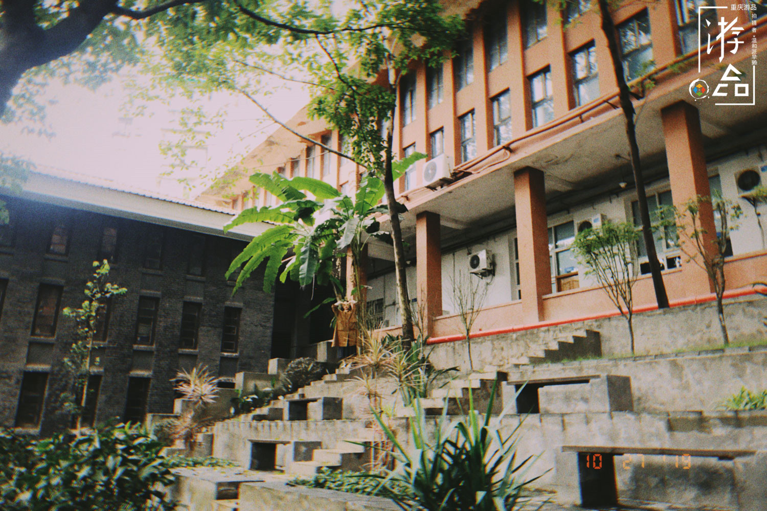 重庆渝中的”城中村“：龙蛇混杂的菜园坝，摩的和算命人纠缠不清