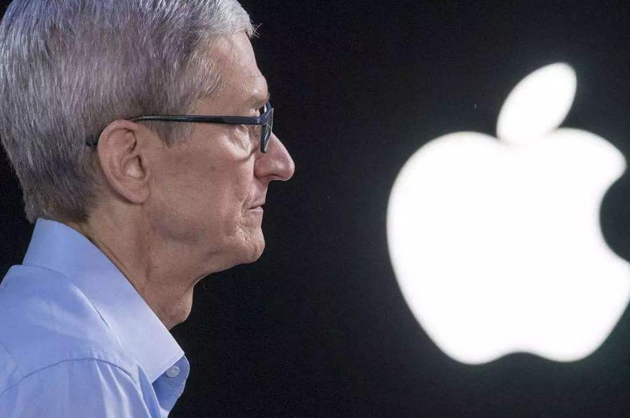 苹果搬到印度之后，库克却开心不起来，被罚了