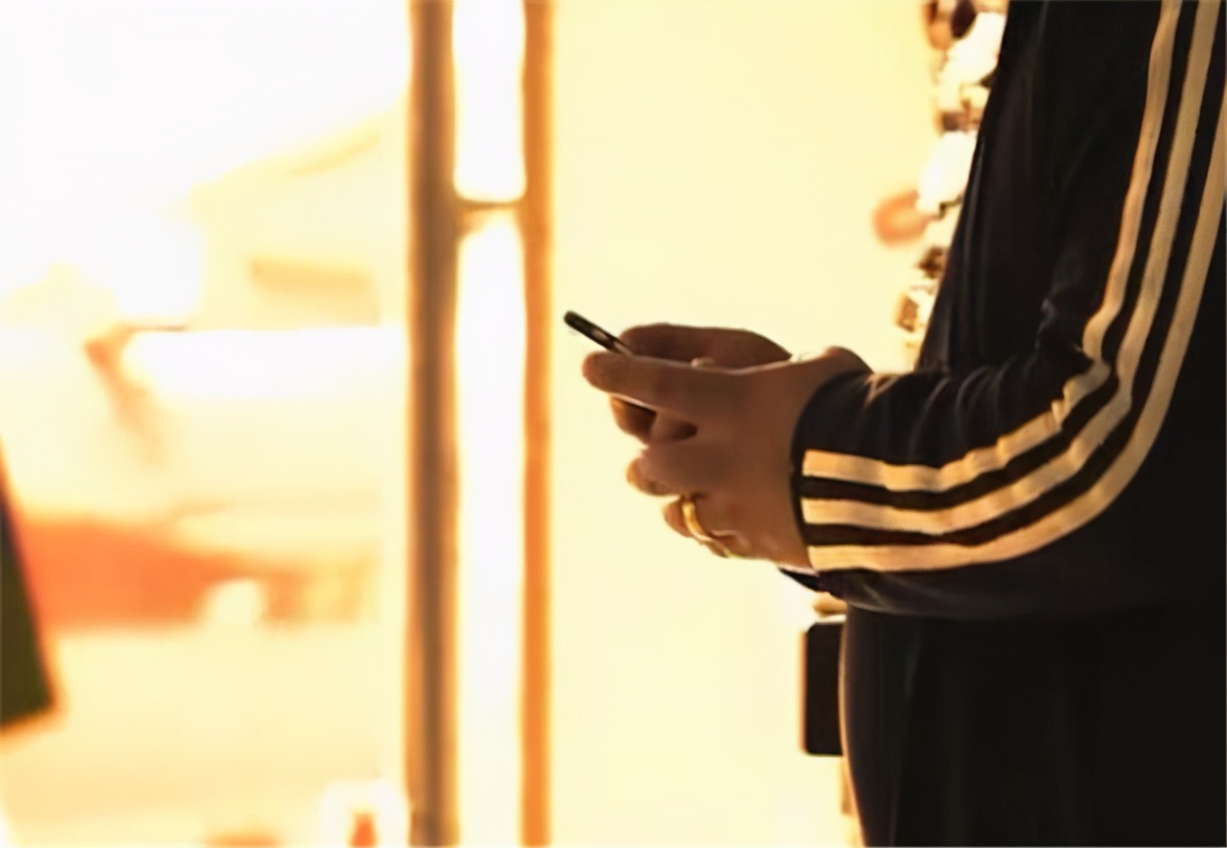 女子發佈反常朋友圈引起男友猜測警覺警方調查一名可疑男子進入視線 江西衞視傳奇故事 Mdeditor