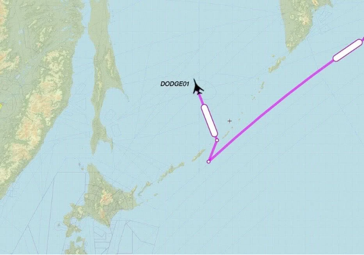 被欺负到家门口了！美轰炸机飞越俄战略核潜艇