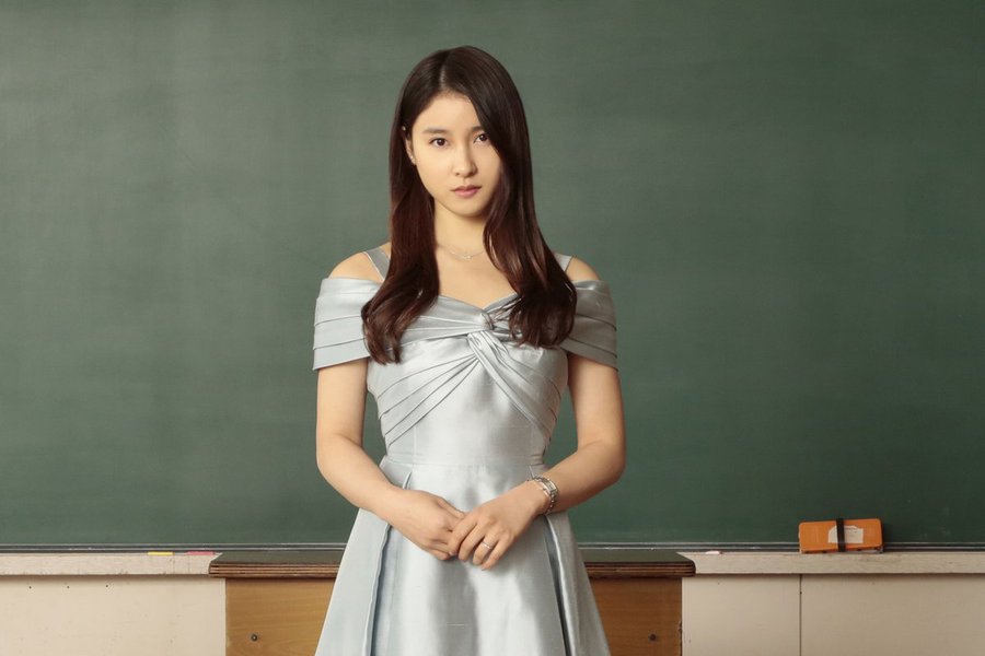 土屋太凤:大学念了八年还能顺利毕业不?