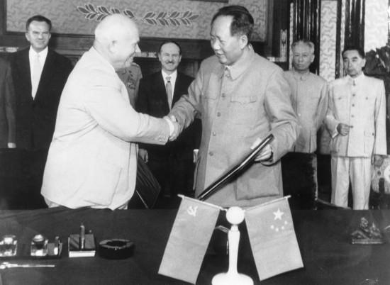 毛澤東的智慧和骨氣：35個辣椒“灌醉”米高揚，到蘇聯不吃死魚
