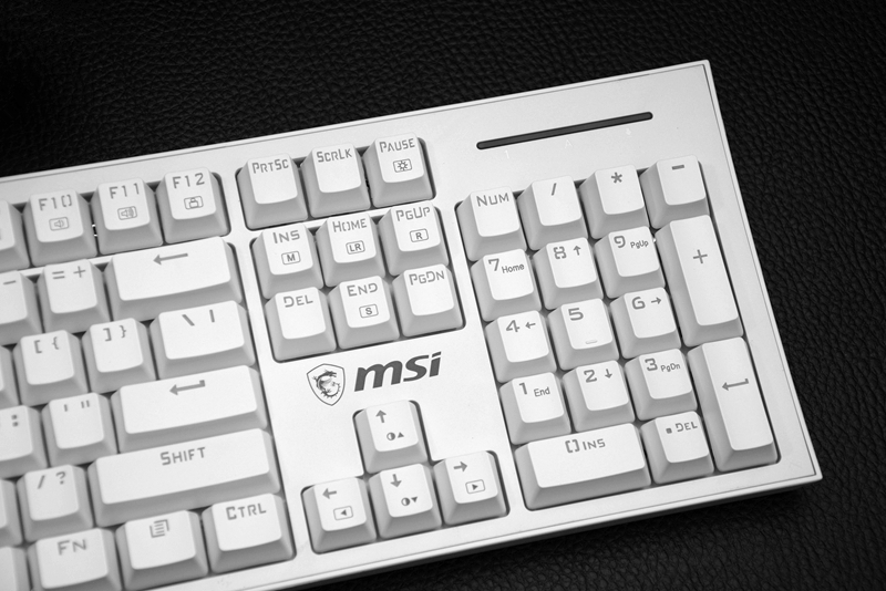 高特青轴、RGB侧灯、109元，微星这款让那些机械手感键盘瑟瑟发抖