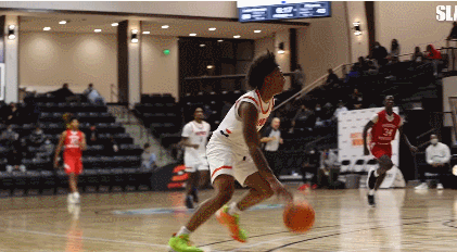 曾砍77分的状元热门米奇：身高年纪相仿，能力高