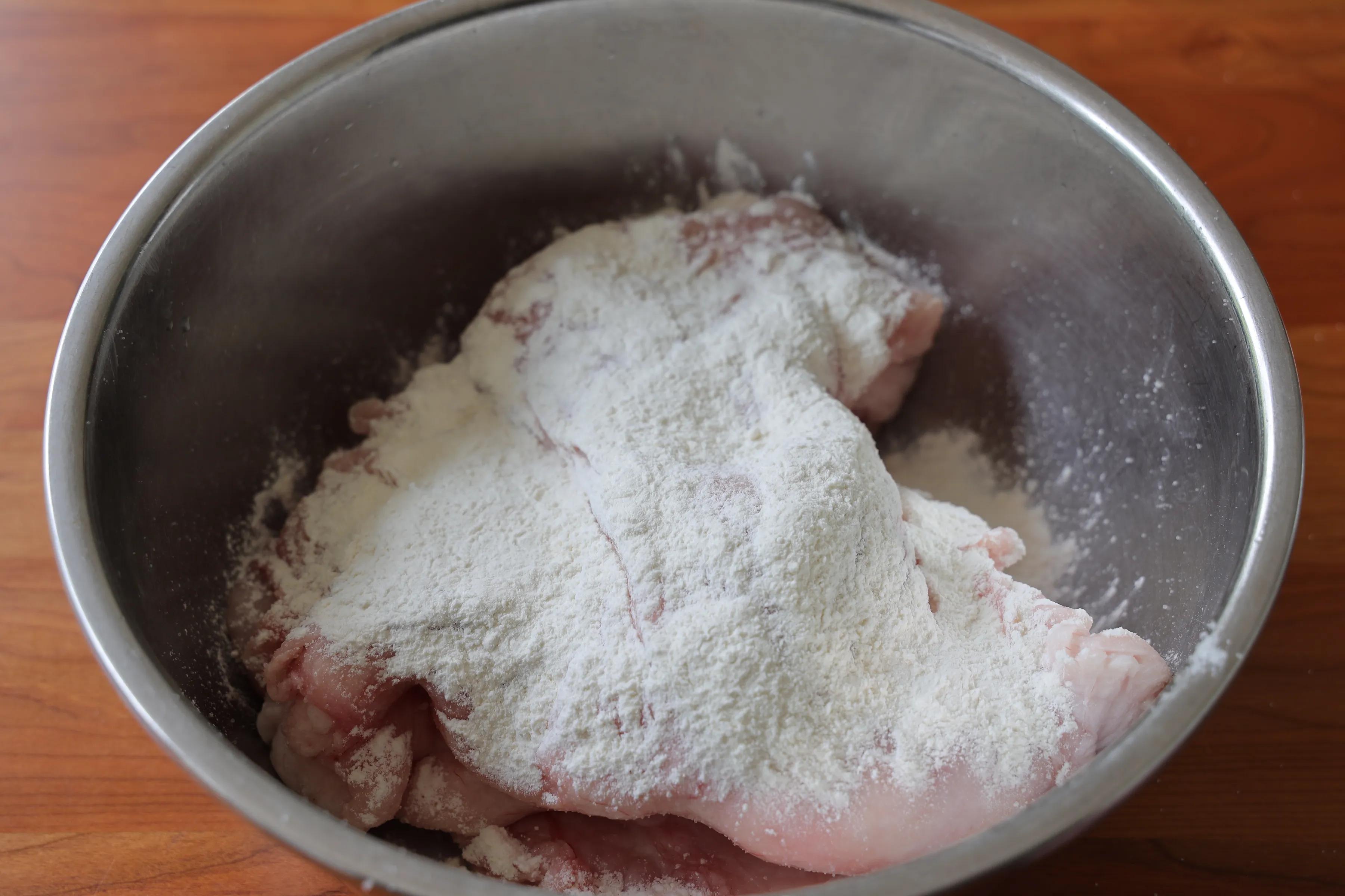 记住这几步，熬出来的猪油又白又香，没有异味儿，炒菜烘焙离不了