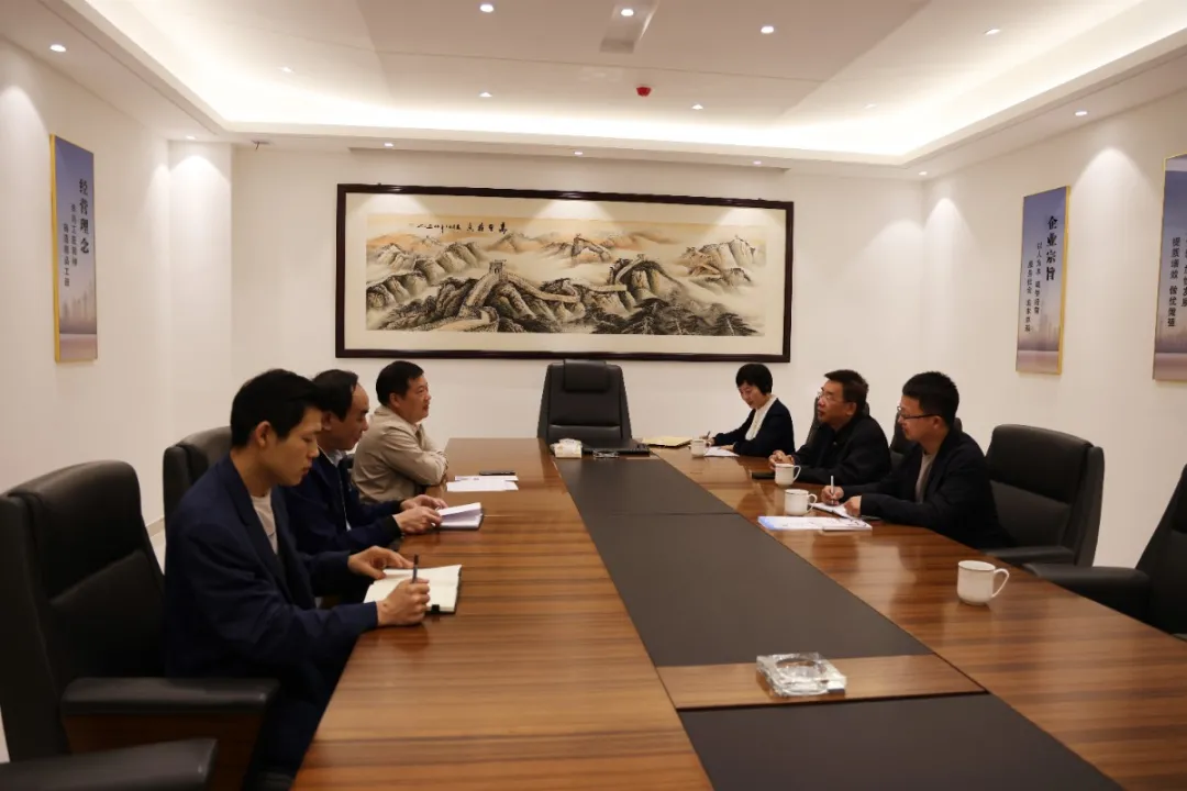 听听代表“心里话” 共谋法院新发展——信阳中院党组成员、副院长翟陆走访人大代表
