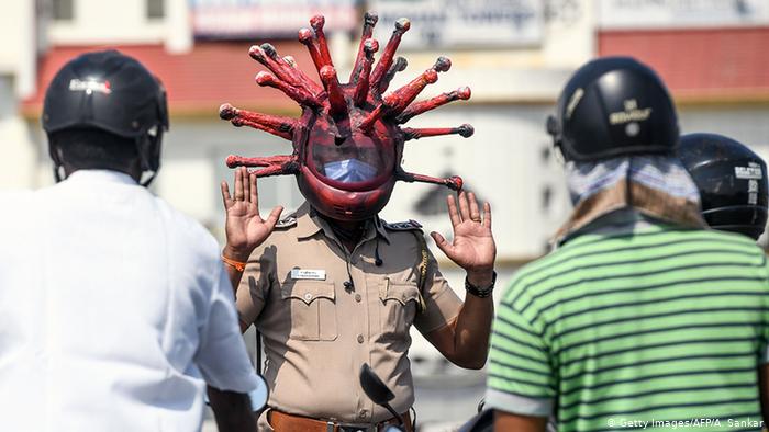 疫情封锁期间找不到工作，印度男子被妻子和丈