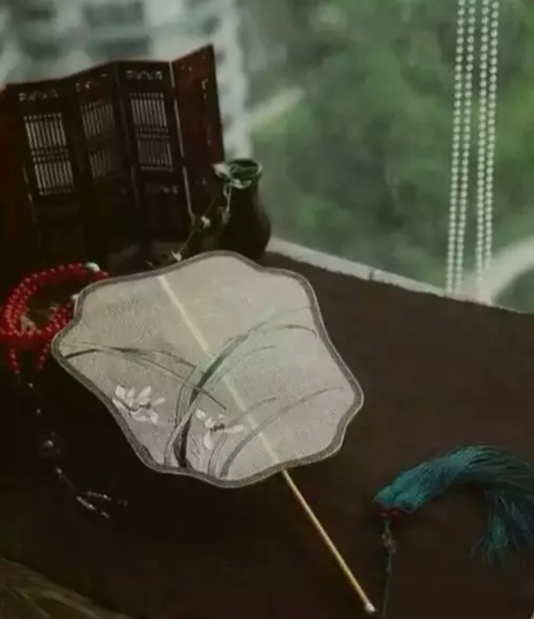 十首夏日的宫词-第10张图片-非凡网