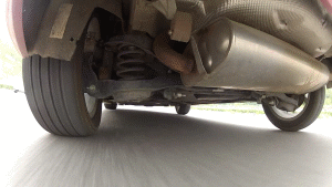 車主們別錯過！這5個家用車的保養，自己在小區就能做
