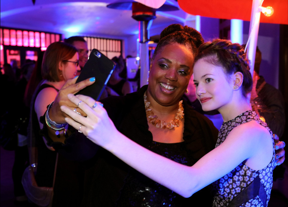 “暮光之城”那个小女孩如今已经21岁了，昔日的