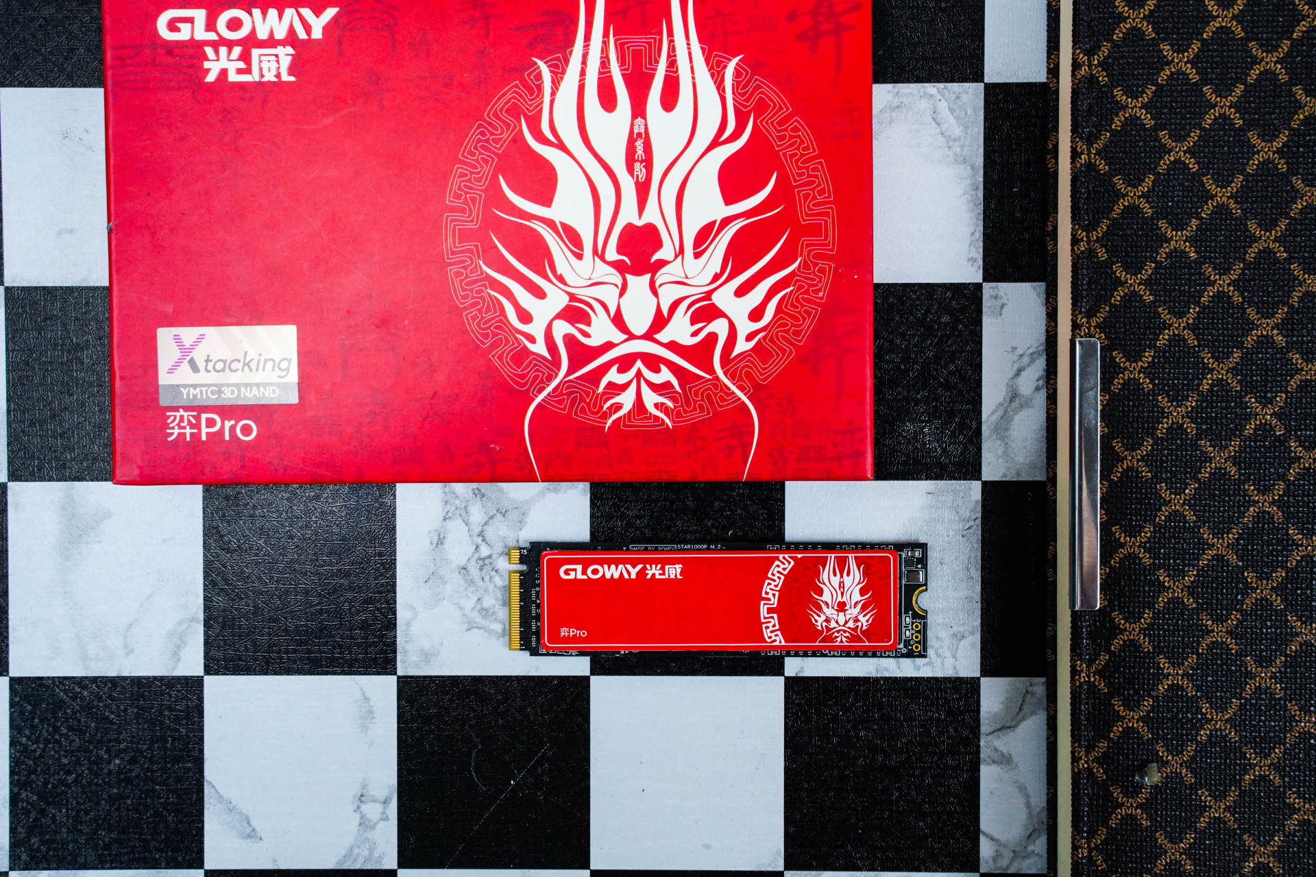 办公电脑也要高颜值，帮闺蜜组装电脑，我自己却爱了