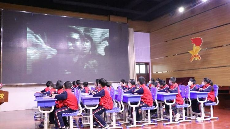 ����ʮ��С���С��¾�����Ԯ��������ʱ�����ˡ�������ջ