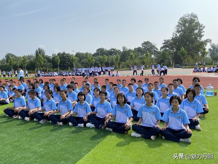 菏泽市实验中学举行2021级新生军训汇报展演(图13)