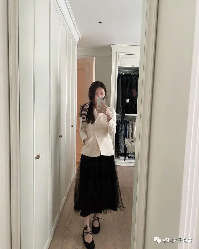 穿着同样DIOR外套的女艺人们,是仙女们没错了