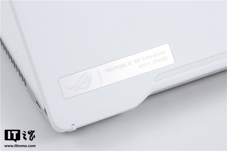 「IT之家评测室」ROG幻14体验评测：独创光显矩阵