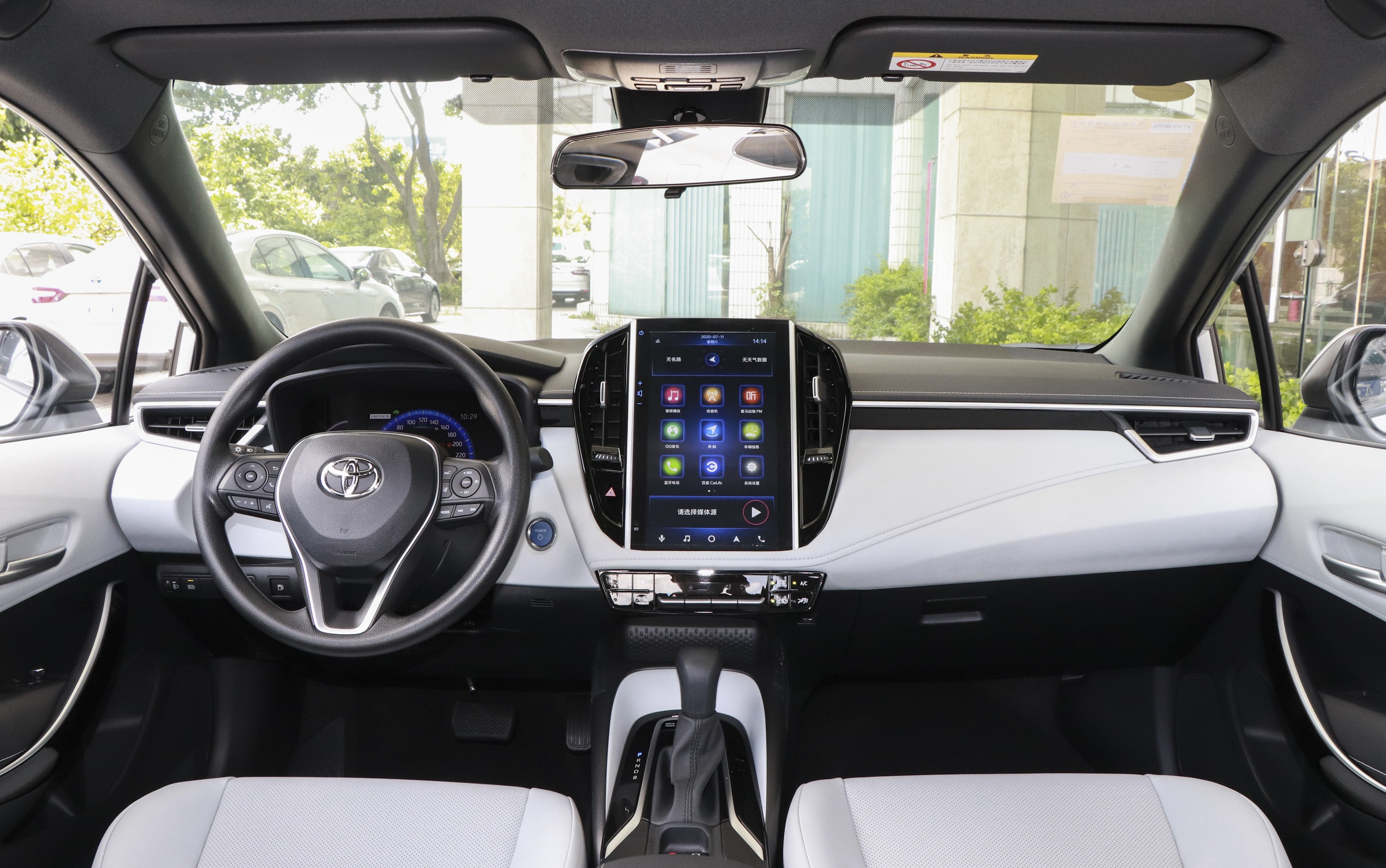 2t版本搭载的是d-4t双循环直喷涡轮增压发动机,最大功率为116ps,峰值