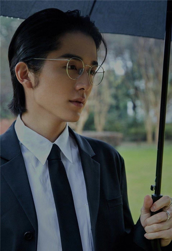 人似|默读双男主的人似经确定