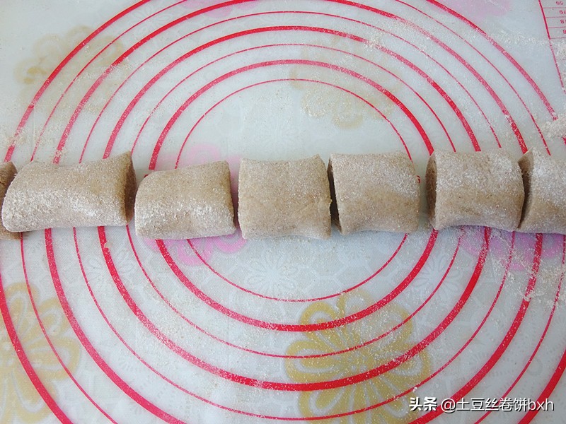 夏天，主食迷上做它，半分钟一张，简单醇香营养高，真过瘾