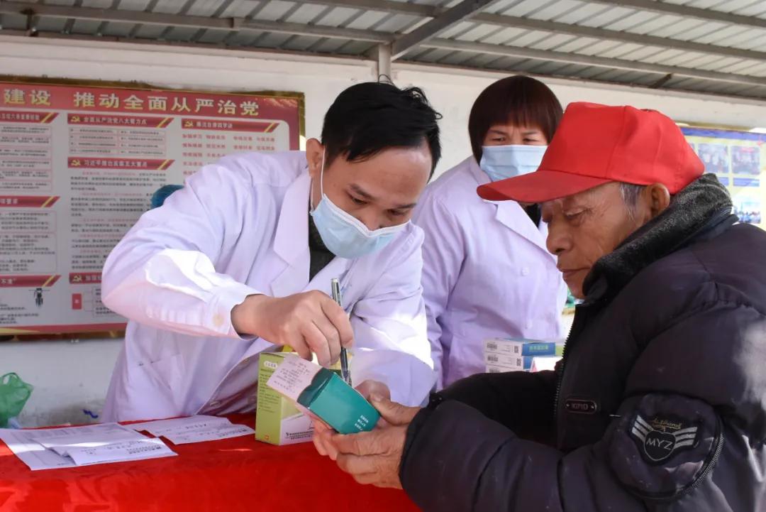 中医中药下乡 健康义诊暖心