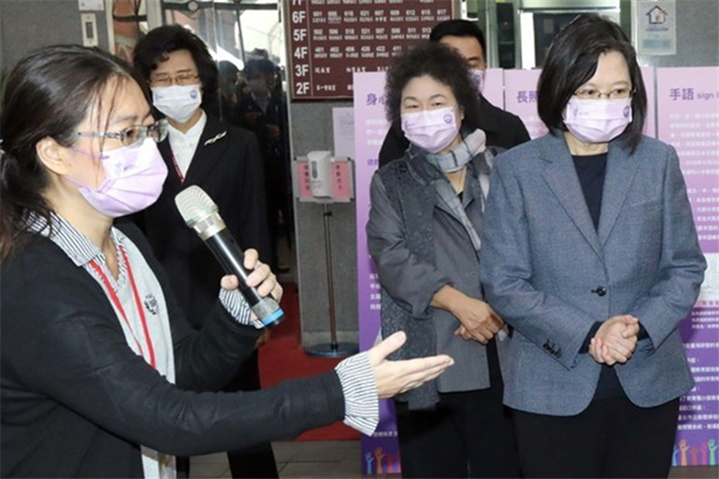 蔡英文真的�離不開�他嗎？