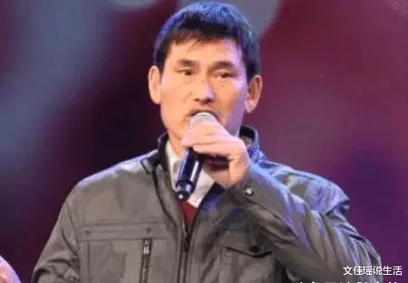 主持人问：你出场费最高拿过多少钱？朱之文还真就实实在在地说了