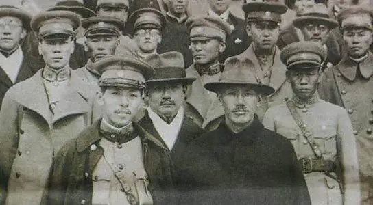 ����ʯ��ƽ��ں޵������£�����һ�ˡ�ɱ��һ�ˡ��Ŵ�һ��