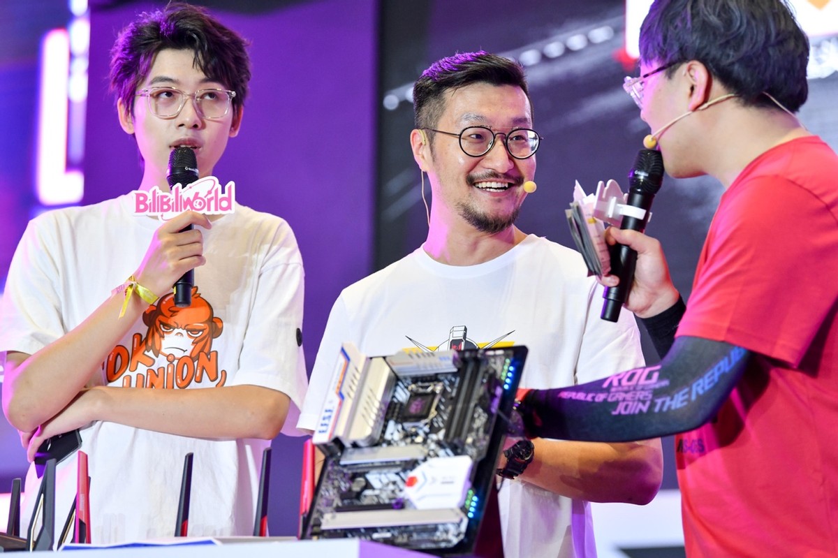 华硕主板燃爆BW2021 ROG信仰星球全程高能