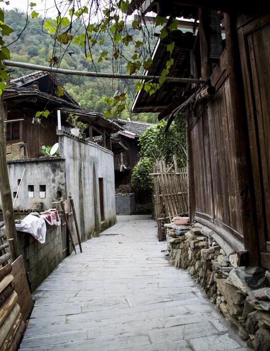 湖南夏季最值得去的5个景点，最美少数民族特色村寨，叹为观止