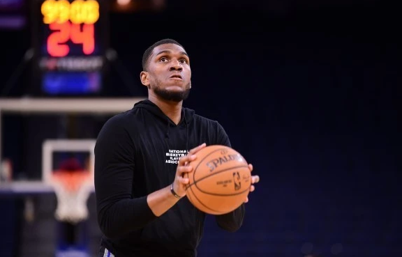 交易戈登！交易武神！魔术彻底重建，再选奥胖