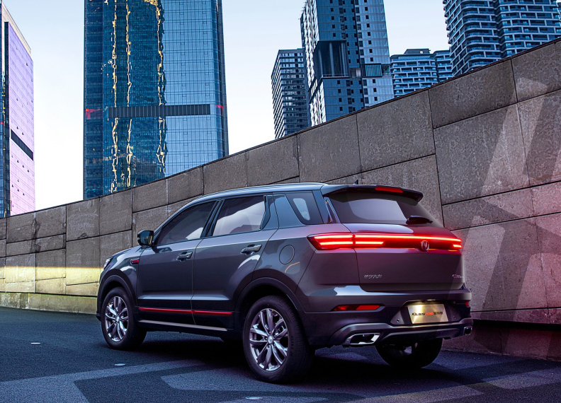 长安汽车蓝鲸双雄上市：1.5T动力压榨出180马力，热效率达40%