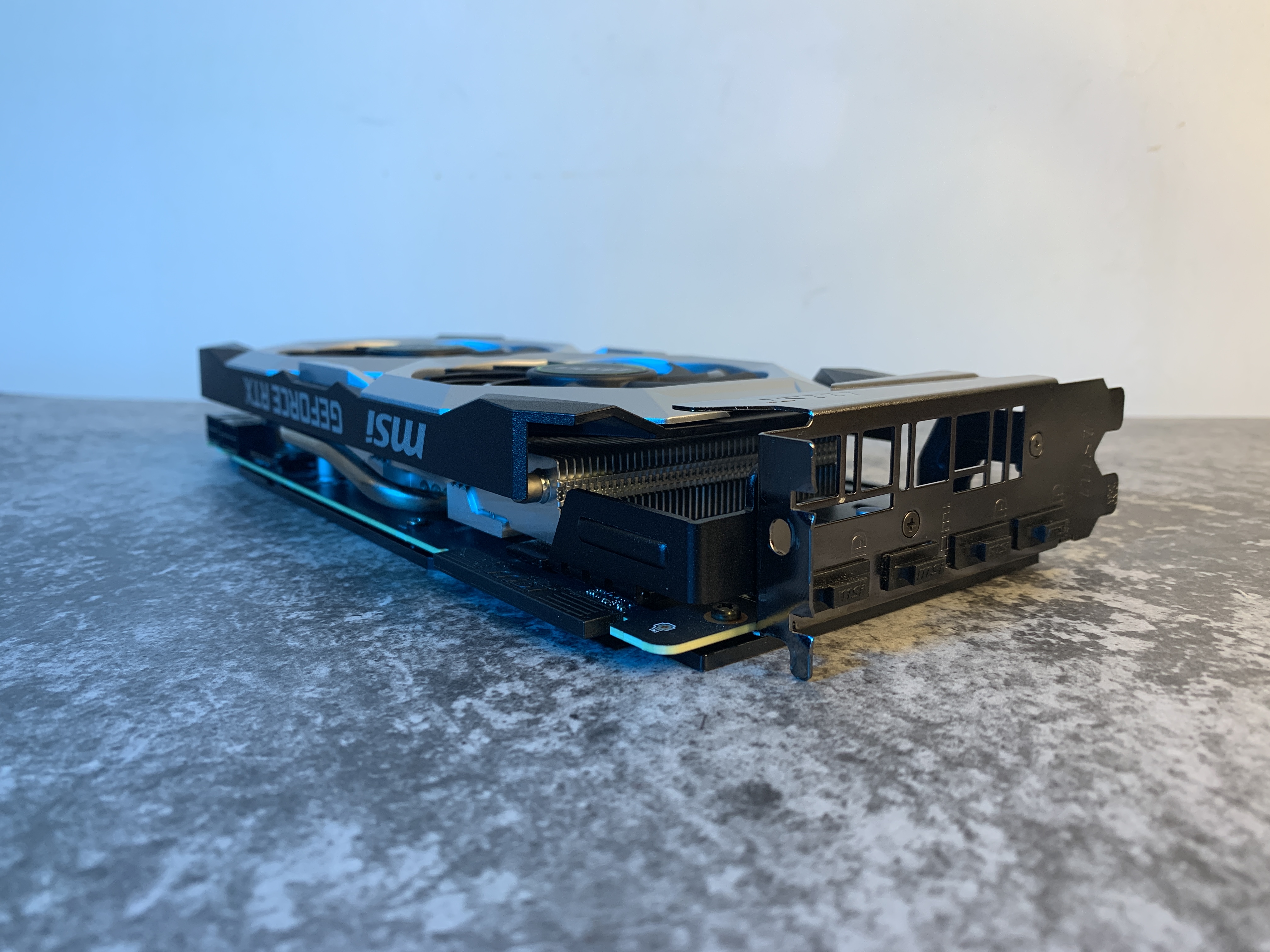 3000元性能最强的显卡！微星RTX2070 S开箱体验