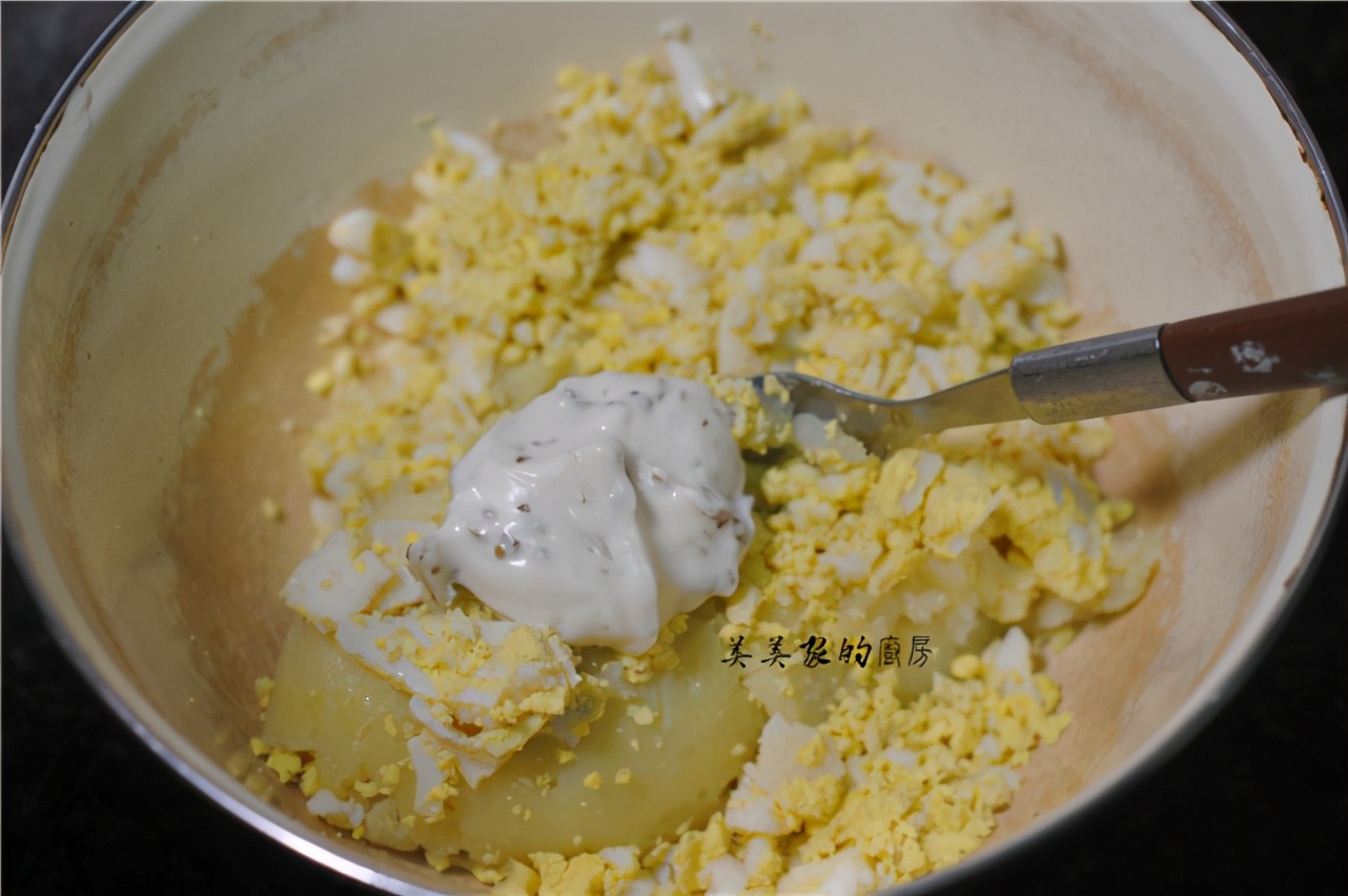 入夏瞌睡多，早餐就愛雞蛋夾！ 5分鐘搞定，低脂高能量，太香了