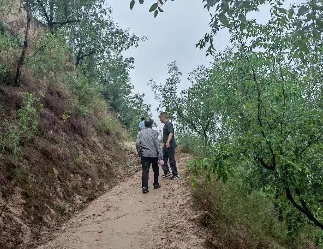 【我为群众办实事】绥德法院冒雨上门为八旬老人兑付执行款