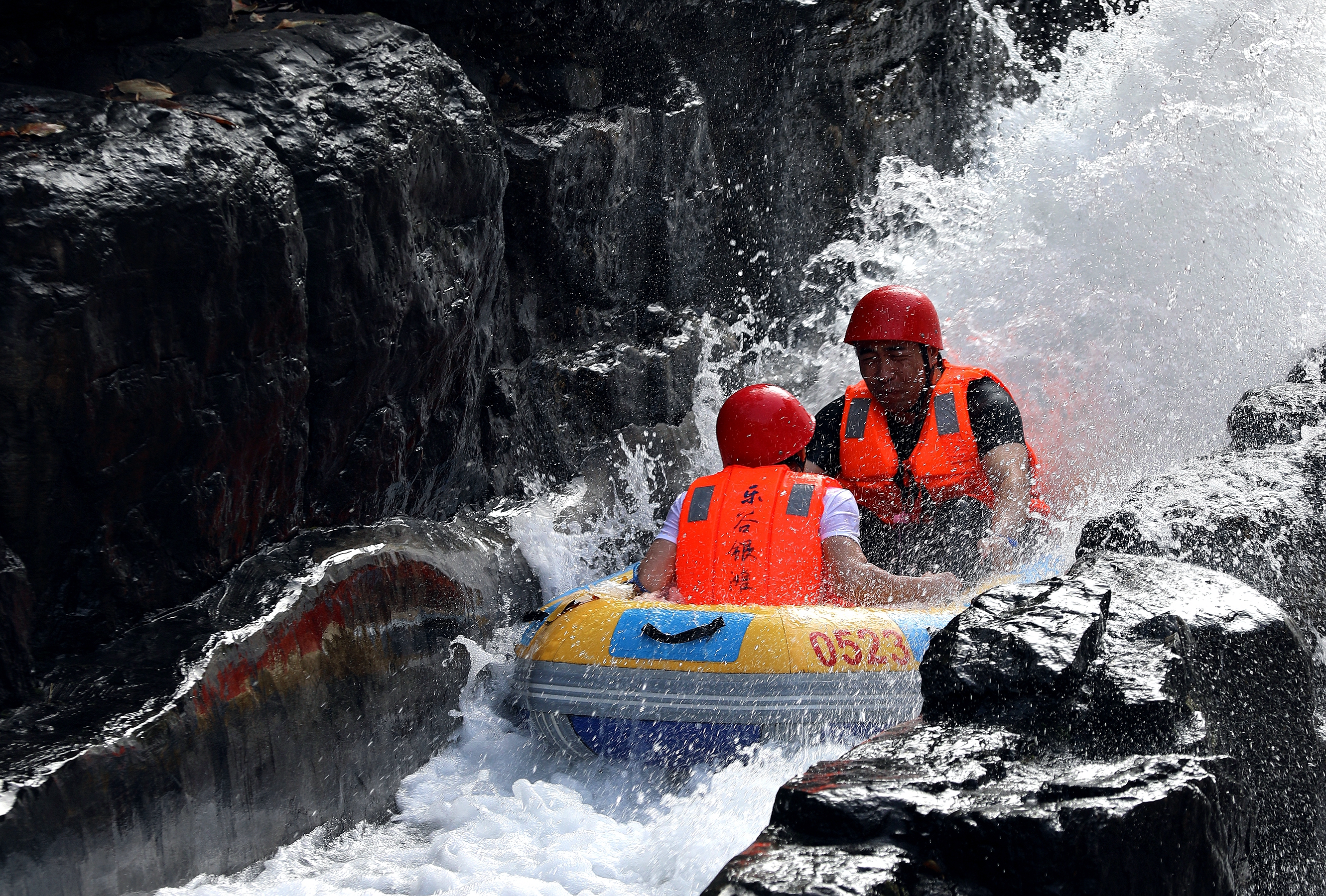 中国磨盘柿之乡,约会"华北第一漂",做一个乘风破浪的姐姐