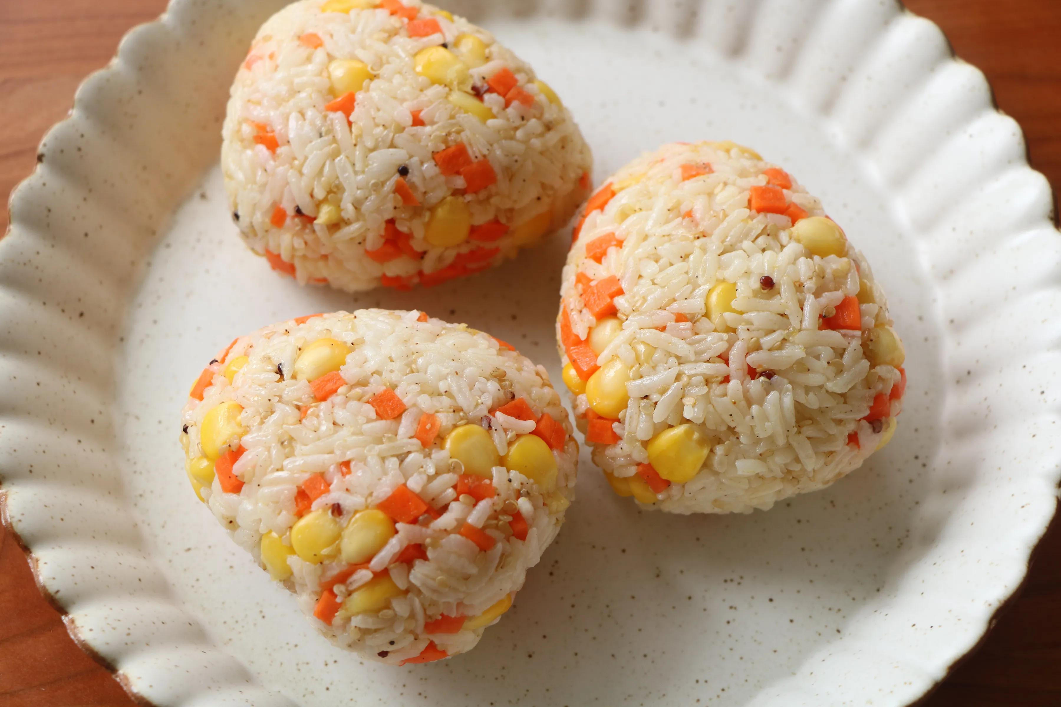 剩米飯簡單加工一下，瞬間變成高級美食，外出野餐，既方便又美味