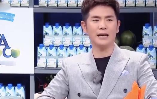 张晓龙出息了！在小区门口扇张佳宁一个耳光，