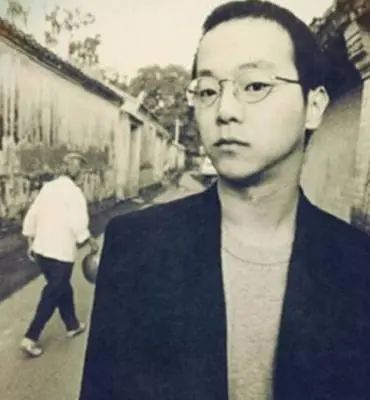 王菲周迅隔空义演：谁说爱过同一个男人，就不