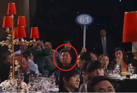 负债四千万又如何？李亚鹏的豪华人脉圈，连杨