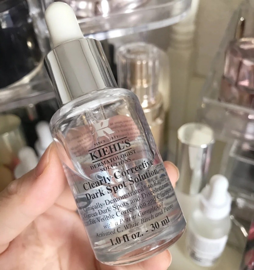“美白精华”怎么选？只看成分远远不够，赶跑黑色素才是关键