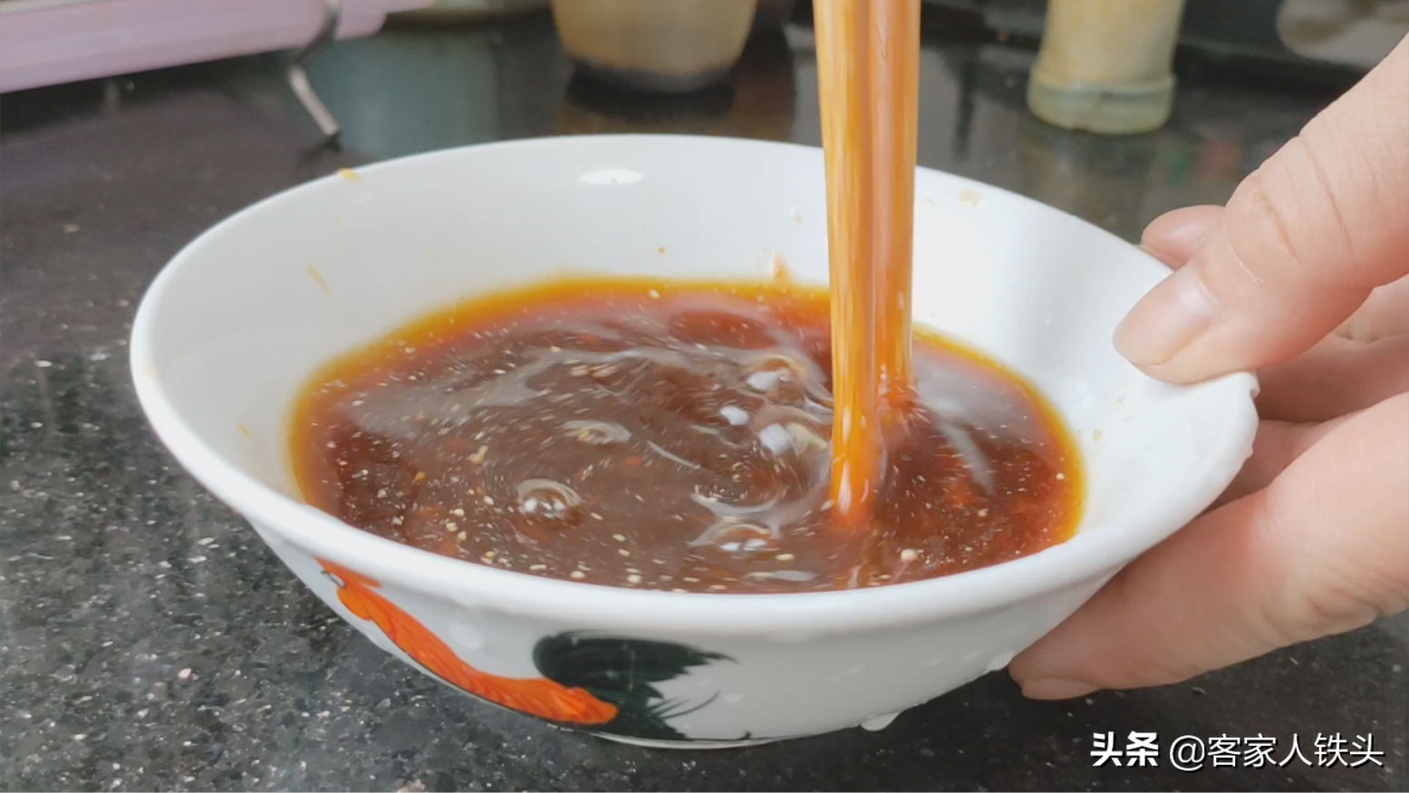 金针菇加豆腐最好吃的做法，鲜香味美，味道真不一样，汁都吃不剩