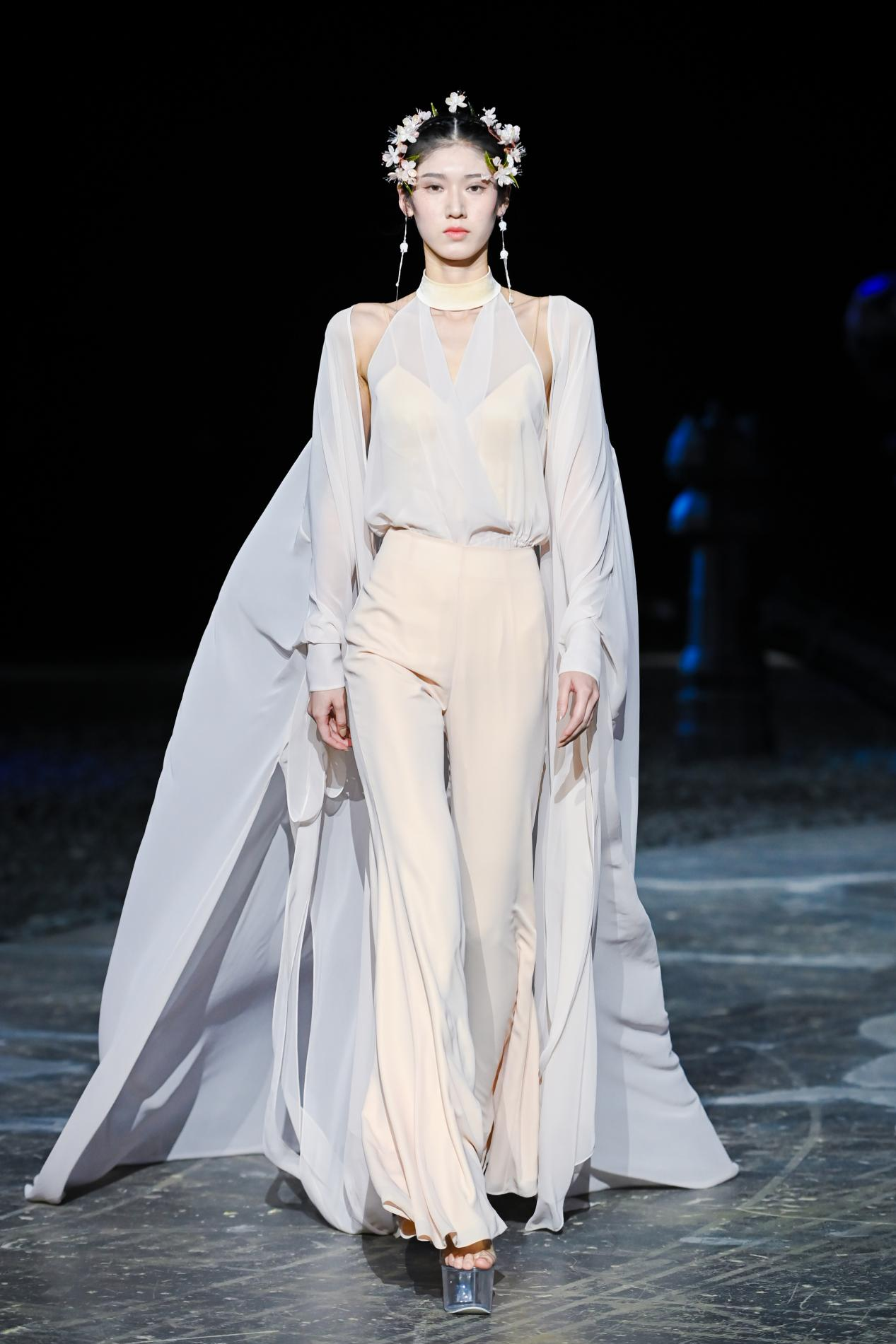 ��Ӣ����櫴�˵2021AW|����ʢװ����;