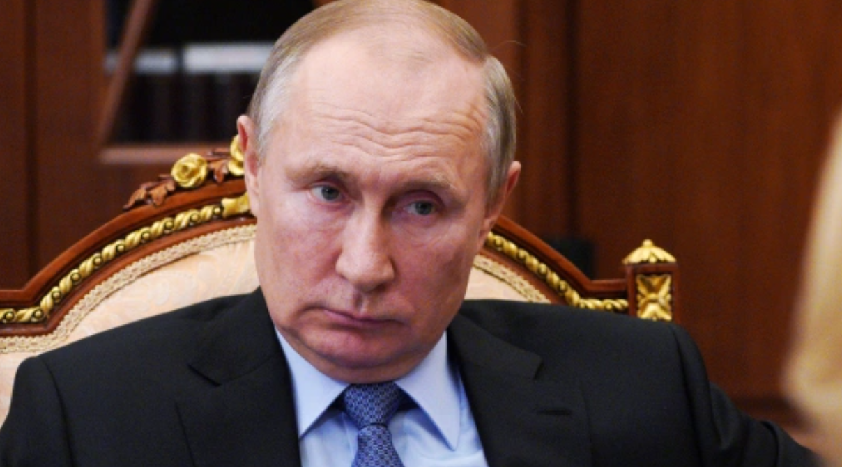 普京可再连任，有望执政到2036年，网友调侃：祝拜登身体健康