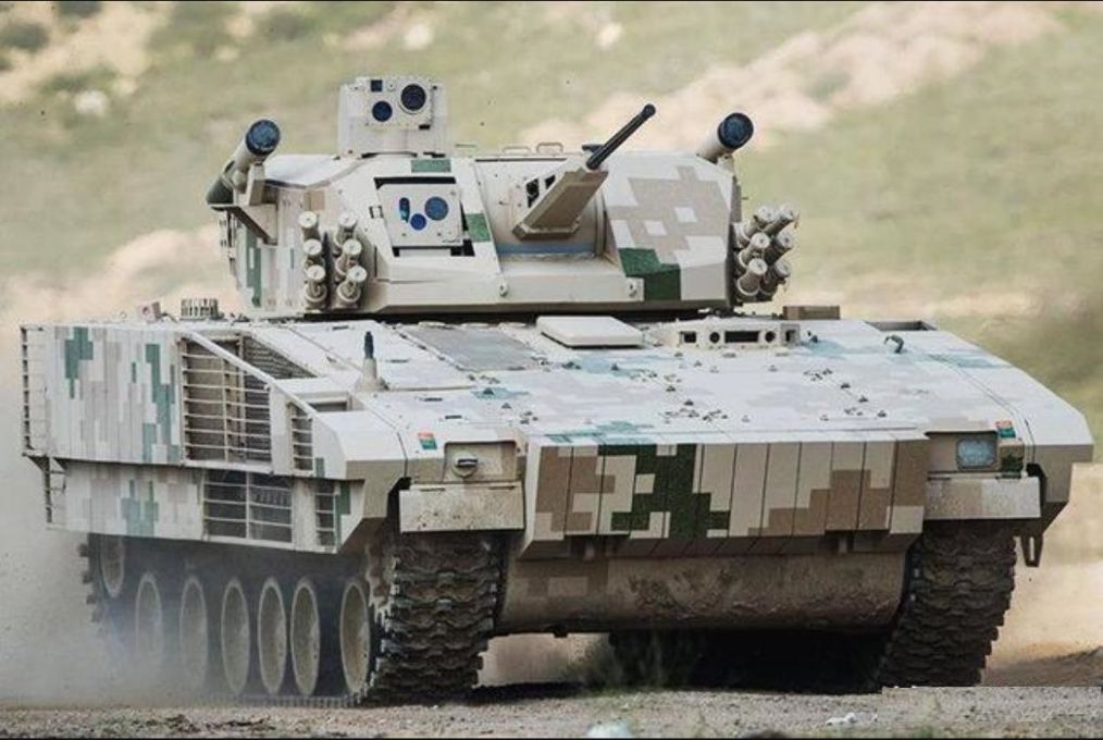 中国最强重型步兵战车，装甲厚实，火控梦幻，