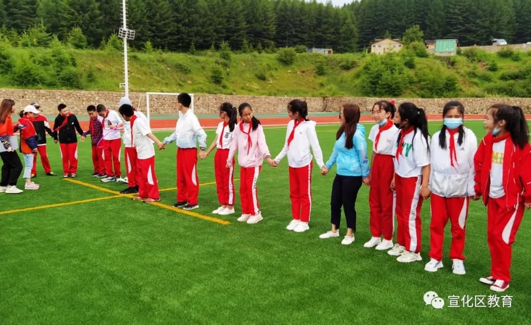 ������������Сѧ���꼶��ҵ������Ӱ